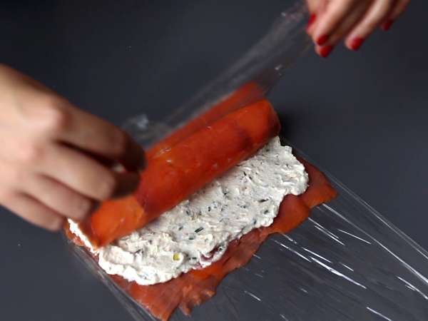 Ricotta ve Antep fıstıklı somon rulo - Hazırlık adım 5