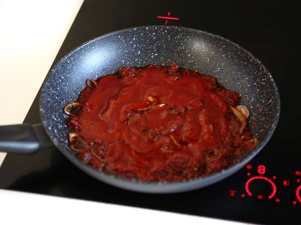 'Nduja'lı Makarna, yapımı kolay bir Calabria makarna yemeği - Hazırlık adım 4