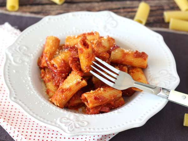 'Nduja'lı Makarna, yapımı kolay bir Calabria makarna yemeği - Hazırlık adım 7