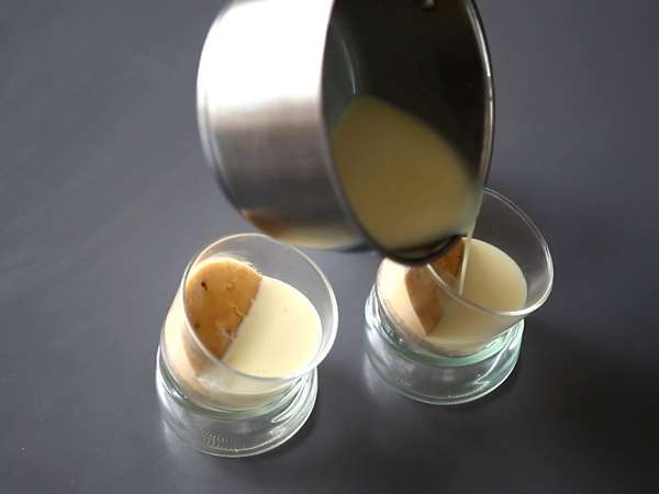 Çikolatalı ve nugalı kuplar. Kolay tarif - Hazırlık adım 8