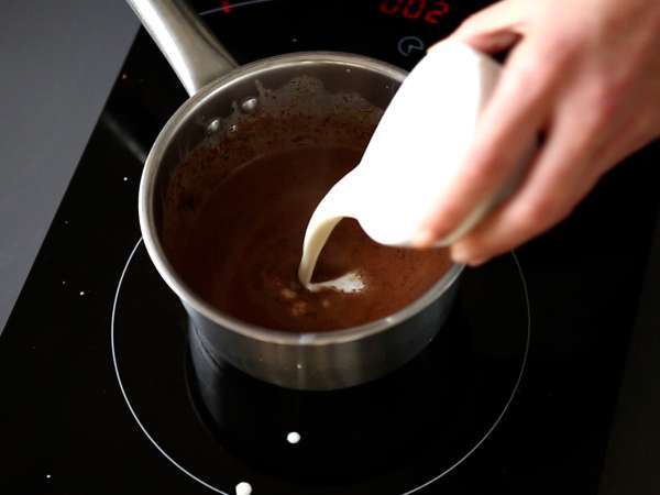 Çikolatalı ve nugalı kuplar. Kolay tarif - Hazırlık adım 10