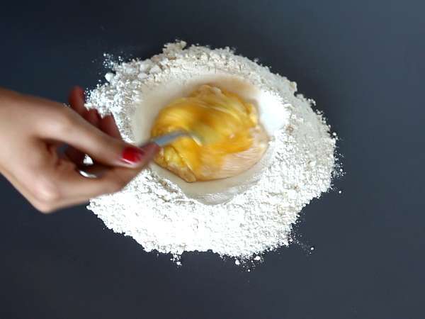 Ev yapımı makarna nasıl yapılır: sorpresine, sevimli küçük bir makarna - Hazırlık adım 1