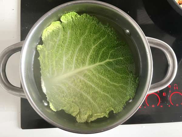 Fırında lahana dolması (Bu sebzeyi herkese sevdirmek için!) - Hazırlık adım 1