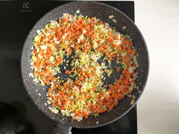 Fırında lahana dolması (Bu sebzeyi herkese sevdirmek için!) - Hazırlık adım 2