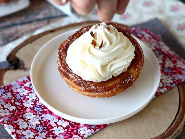 Cömert üst kaplama için kase şeklinde pişmiş churros - Hazırlık adım 8