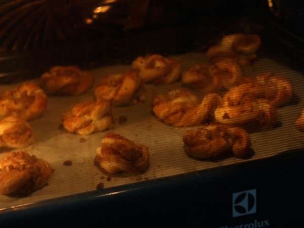 Speculoos puf böreği bisküvileri - yapımı hızlı ve kolay - Hazırlık adım 6