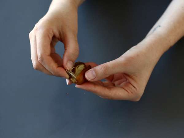 Ev yapımı Snickers: hurma, yer fıstığı ve çikolata - şeker ilavesiz sağlıklı bir atıştırmalık - Hazırlık adım 1