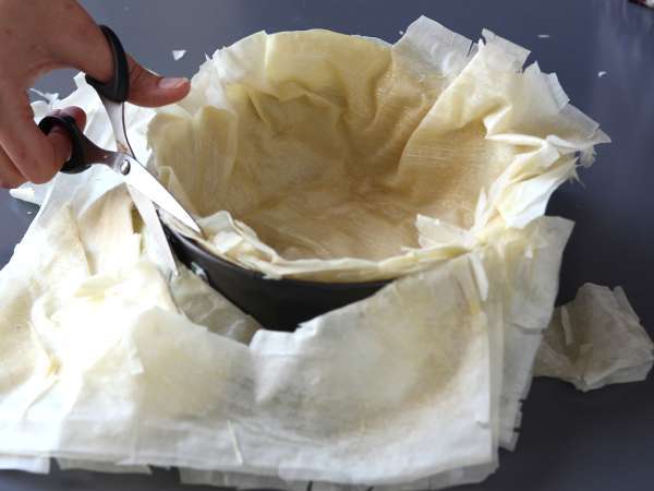 Antep fıstıklı, gevrek ve eriyen baklava tarzı cheesecake - Hazırlık adım 2