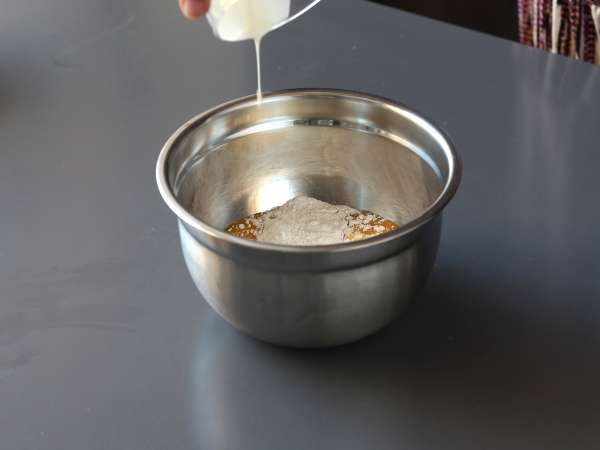 Antep fıstıklı, gevrek ve eriyen baklava tarzı cheesecake - Hazırlık adım 5