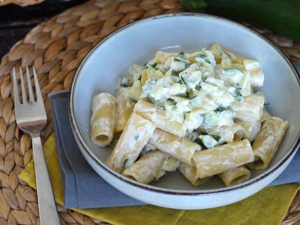 Kabaklı kremalı makarna, lezzetli ve çok hızlı bir tarif - Hazırlık adım 6