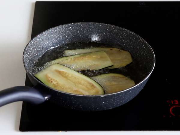 Patlıcan parmigiana, adım adım açıklanan geleneksel tarif! - Hazırlık adım 5