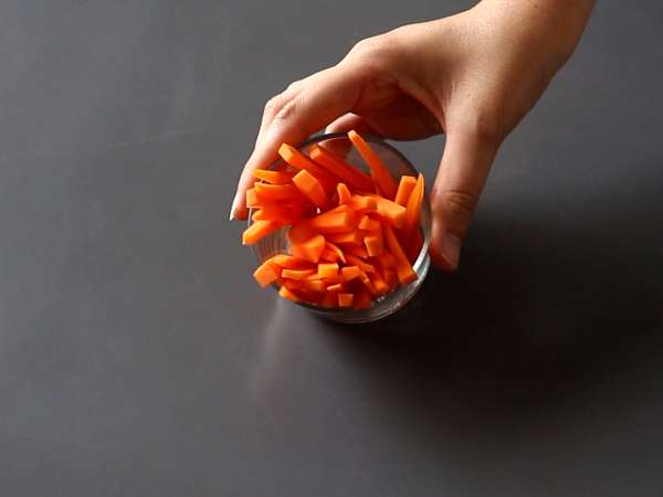 Bibimbap, geleneksel Kore yemeği - Hazırlık adım 3