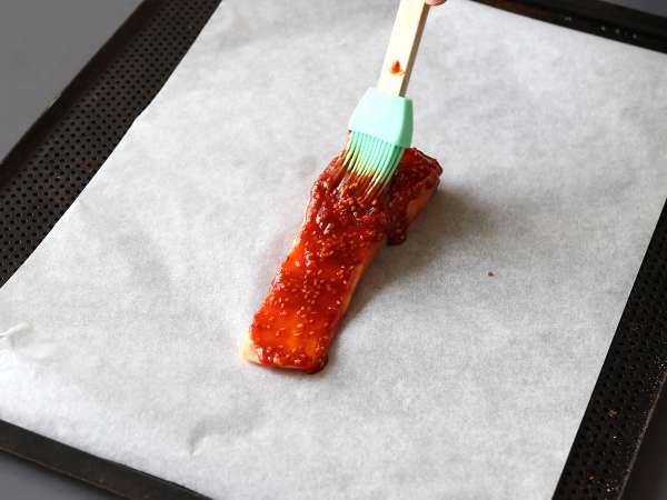 Gochujang soslu Kore usulü somon 8 dakikada hazır - Hazırlık adım 3