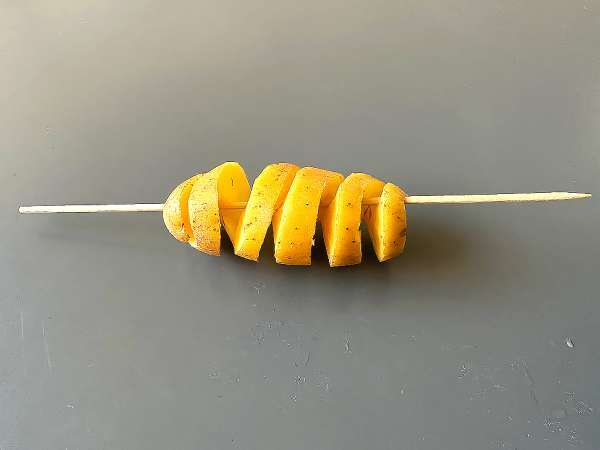 Çubukta spiral patates, makine kullanmadan kusursuz teknik - Hazırlık adım 2