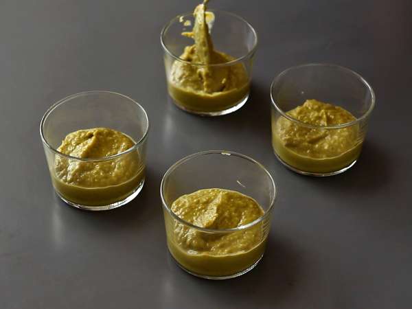 Vejetaryen verrines: bezelye çorbası kreması, parmesan crumble ve mascarpone kreması - Hazırlık adım 7