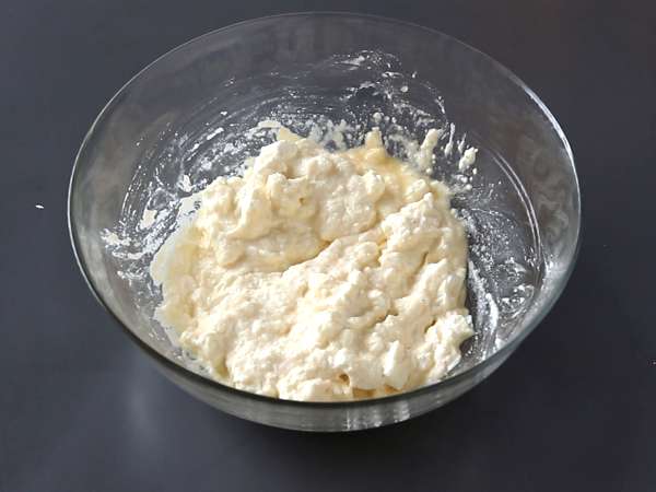 Spanakopita, ıspanaklı ve beyaz peynirli süper kolay Yunan böreği - Hazırlık adım 4