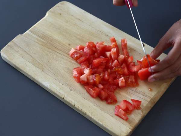 Patacones, guacamole ve domatesli Kolombiya muzlu tostu - Hazırlık adım 3
