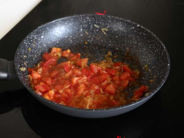 Patacones, guacamole ve domatesli Kolombiya muzlu tostu - Hazırlık adım 5