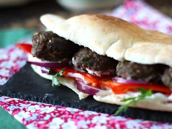 Köfte - ekmek içinde Türk köftesi - Hazırlık adım 4