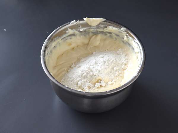 Yapması süper kolay, hamur işi olmayan lezzetli cheesecake! - Hazırlık adım 3