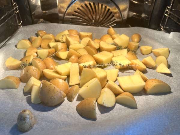 Fırında kızarmış patates, klasik ve kolay tarif - Hazırlık adım 5