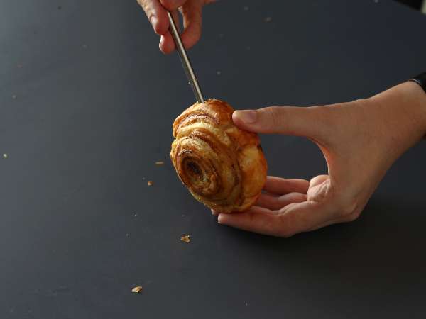 Pesto ve fromage frais ile 4 malzemeli kolay tuzlu New York rulosu - Hazırlık adım 8