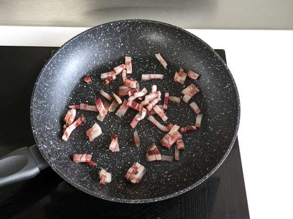 Pasta all'amatriciana, adım adım açıklanan geleneksel tarif - Hazırlık adım 3