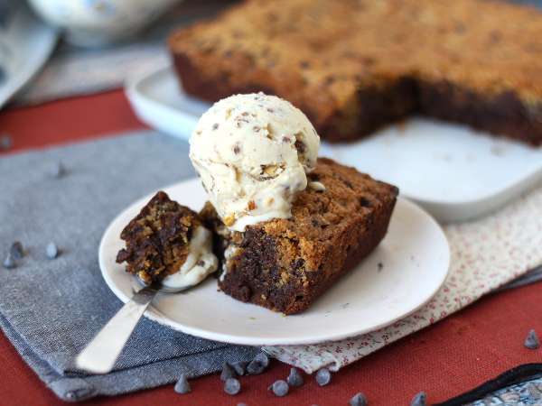 Brookies, brownie ve kurabiyenin mükemmel birleşimi - Hazırlık adım 8