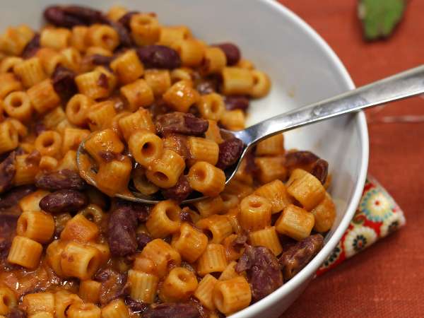 Pasta e fagioli, hızlı ve kremalı tarif - Hazırlık adım 6