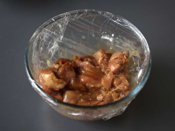Teriyaki tavuk, tatlı ve tuzlu Japon sosuna bayılacaksınız! - Hazırlık adım 3