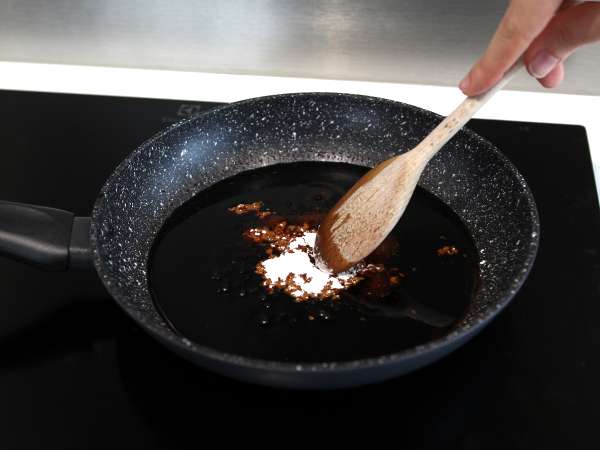 Ev yapımı teriyaki sos, somon ve tavuk ile mükemmel! - Hazırlık adım 4