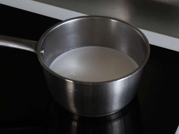 Ekstra eriyen ricotta ve ıspanaklı lazanya - Hazırlık adım 1