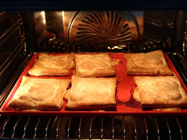 Küçük raclette aromalı tart tatin, ayrı porsiyonlarda - Hazırlık adım 6