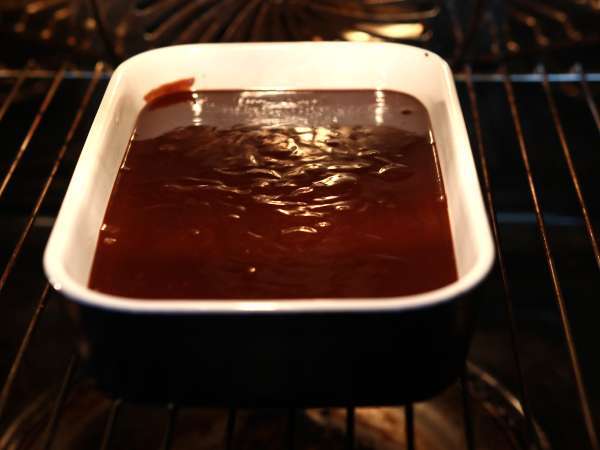 Sadece 4 malzemeyle EKSTRA FONDANT çikolatalı ve kestane kremalı kek - Hazırlık adım 4