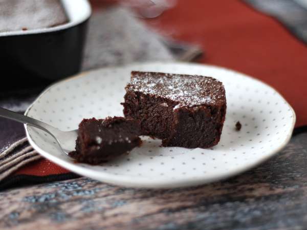 Sadece 4 malzemeyle EKSTRA FONDANT çikolatalı ve kestane kremalı kek - Hazırlık adım 5