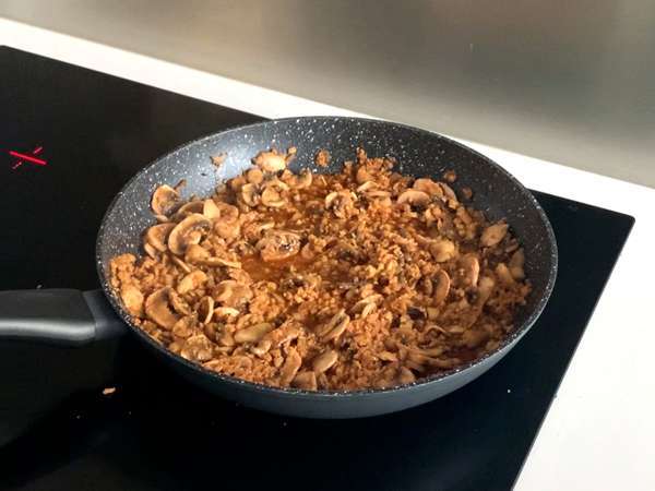 Çin noodle wok (sebze ve dokulu soya proteini) - Hazırlık adım 2