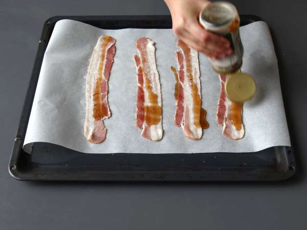 Amerikan tarzı ızgara peynirli maksi sandviç: tavuk, avokado, pastırma - Hazırlık adım 5