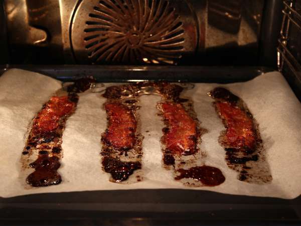 Amerikan tarzı ızgara peynirli maksi sandviç: tavuk, avokado, pastırma - Hazırlık adım 6