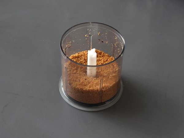 Ev yapımı Ferrero tarzı rochers - Hazırlık adım 3