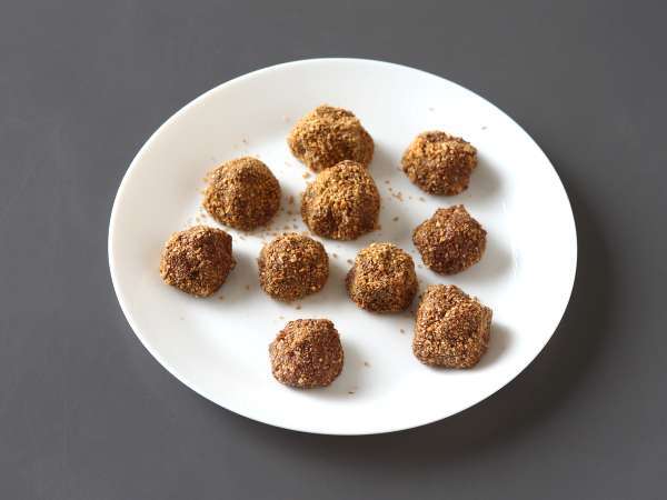 Ev yapımı Ferrero tarzı rochers - Hazırlık adım 8