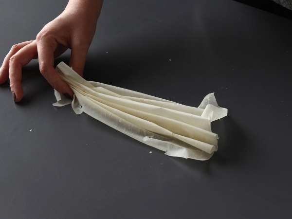 Keçi peynirli ve ballı tuzlu kırışık kek - Hazırlık adım 1