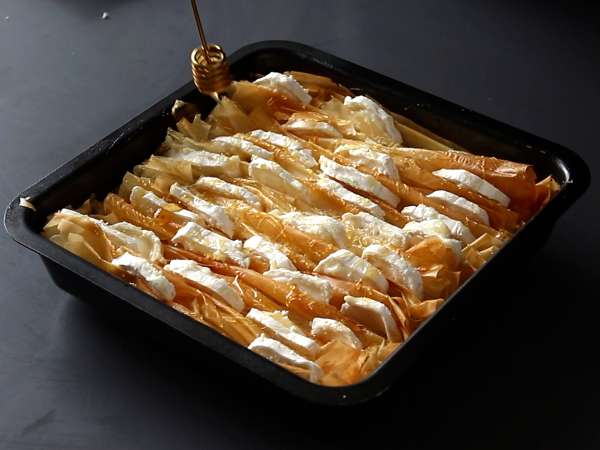 Keçi peynirli ve ballı tuzlu kırışık kek - Hazırlık adım 7