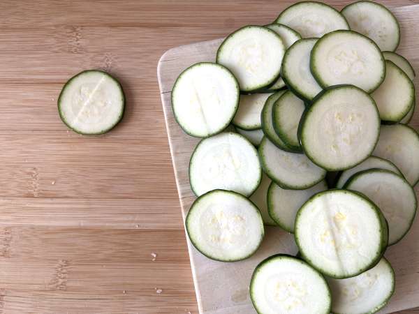 Air Fryer ile kabak cipsi - Hazırlık adım 1