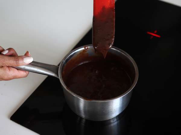 Brigadeiro de colher, bayram günlerinin en popüler tatlısı! - Hazırlık adım 3