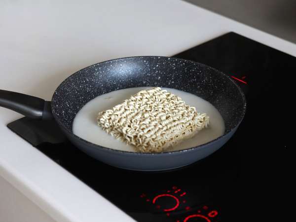 Peynirli Buldak nasıl pişirilir? Hızlı ve kolay tarif! - Hazırlık adım 2