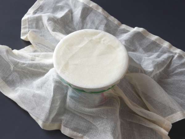 Ev yapımı Skyr nasıl yapılır? Kolay ve ekonomik bir tarif! - Hazırlık adım 2