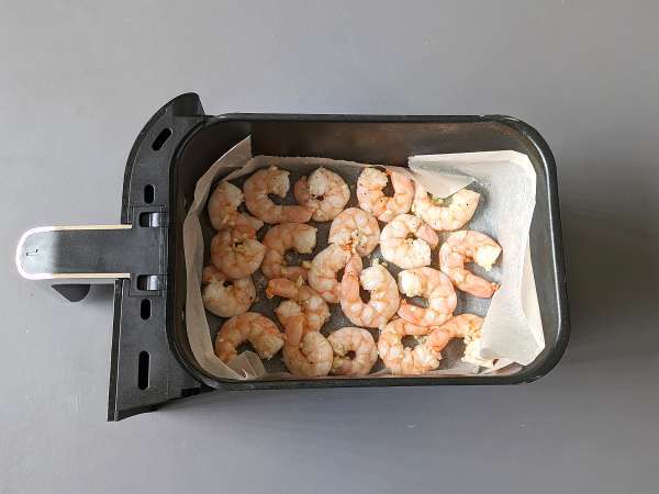 Havada kızartılmış karides: hafif ve lezzetli bir tarif - Hazırlık adım 4