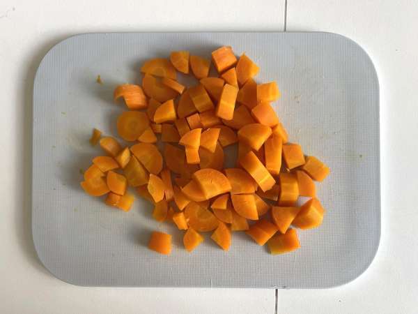 Ev yapımı mayonezli Rus salatası - Hazırlık adım 4