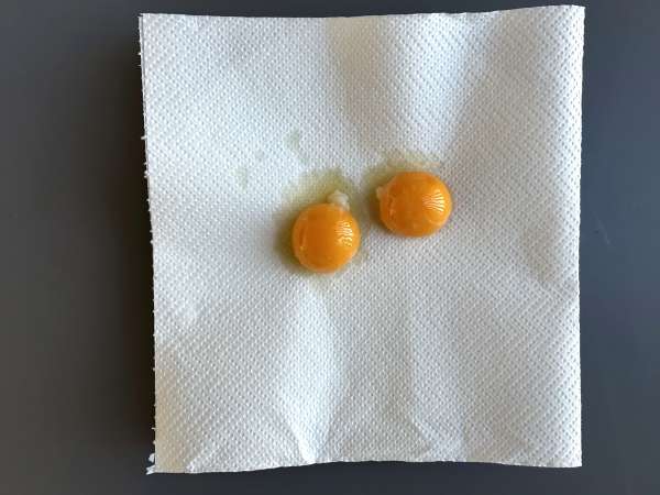 Air Fryer sürülmüş şekerlenmiş yumurta sarısı - Hazırlık adım 4