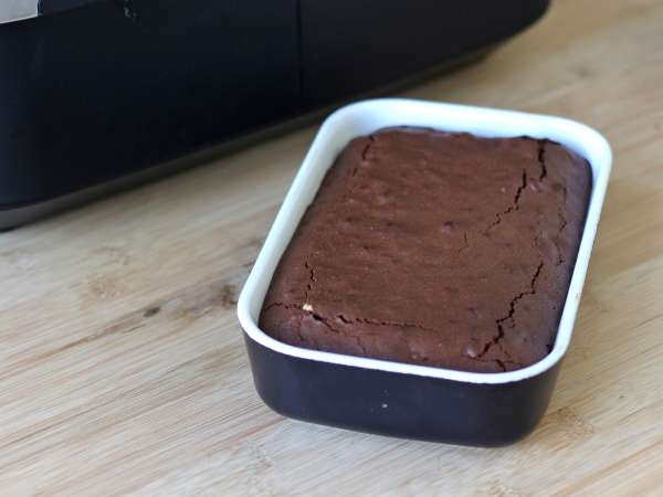 Hava fritözünde çikolatalı ve cevizli brownie - Hazırlık adım 8